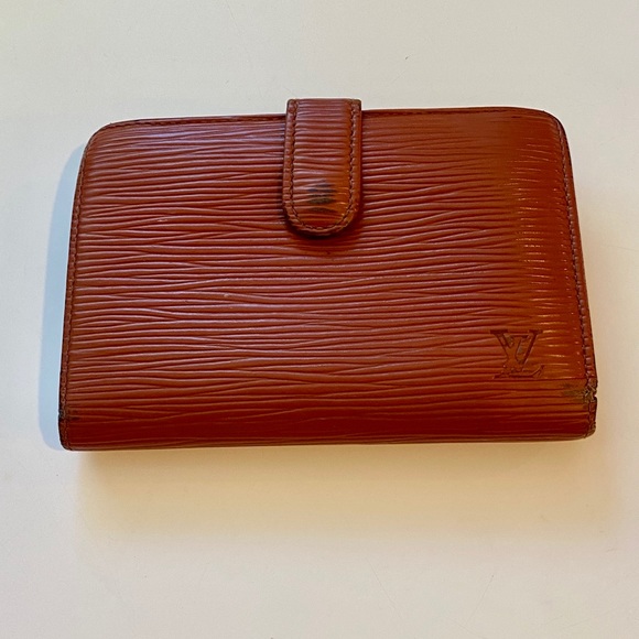 Louis Vuitton Handbags - Louis Vuitton Epi Porte Monnaie Viennois Wallet